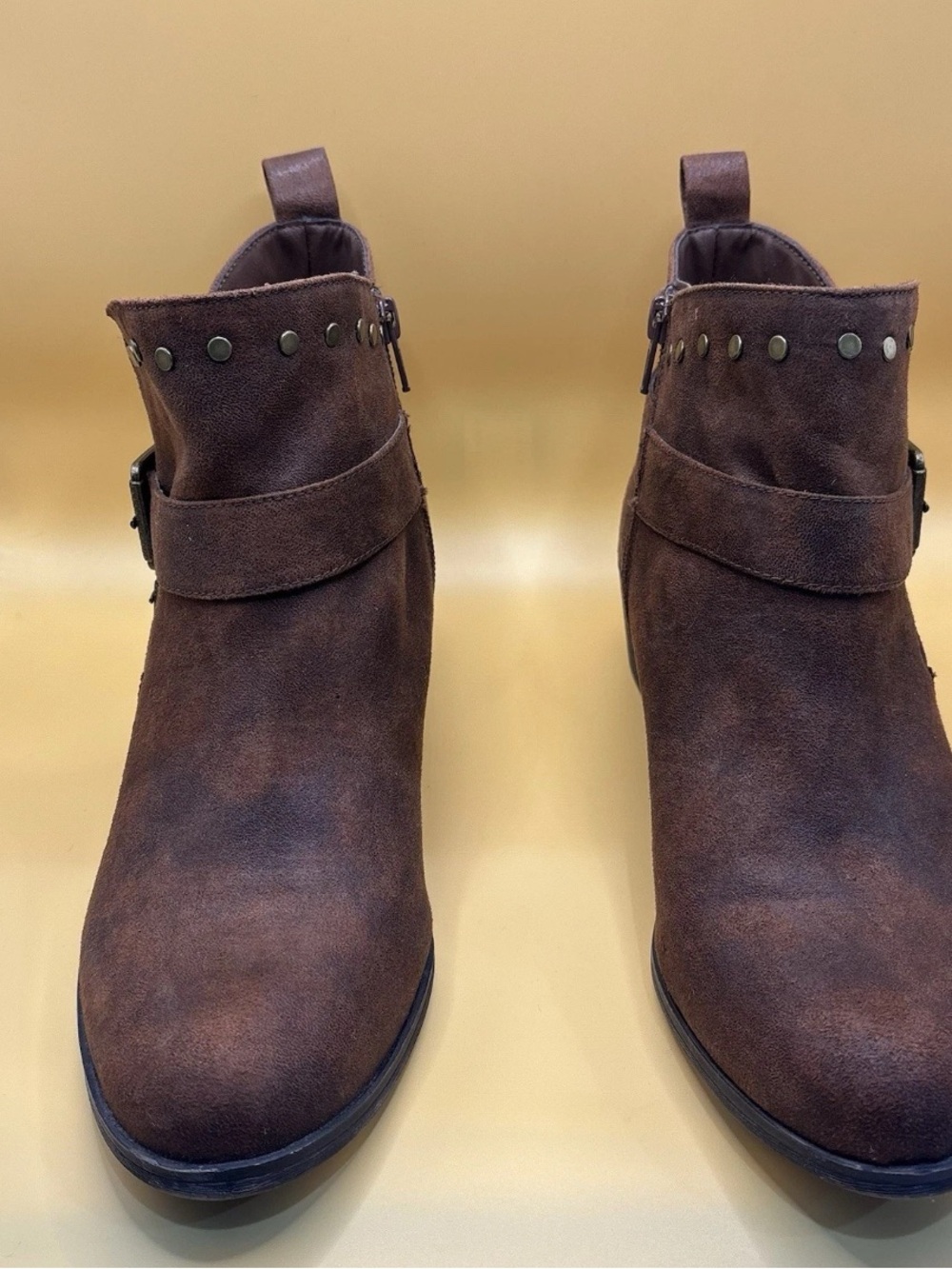 Falls Creek Womens Ankle Boots Size 9 Brown Studded Double Buckle Moto Western - Picture 3 of 10